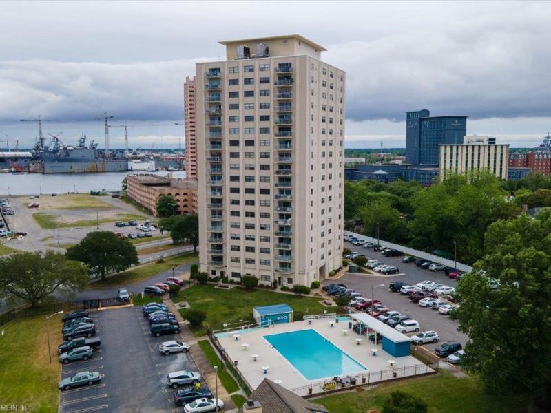1 Crawford Parkway #1805, Portsmouth, VA 23704