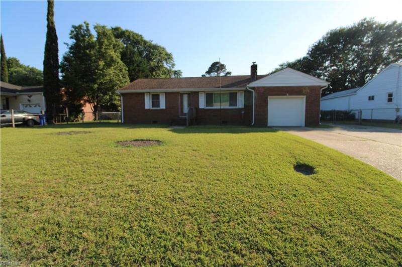 220 Charlotte Drive, Portsmouth, VA 23701