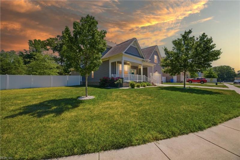 816 Minna Lane, Chesapeake, VA 23322