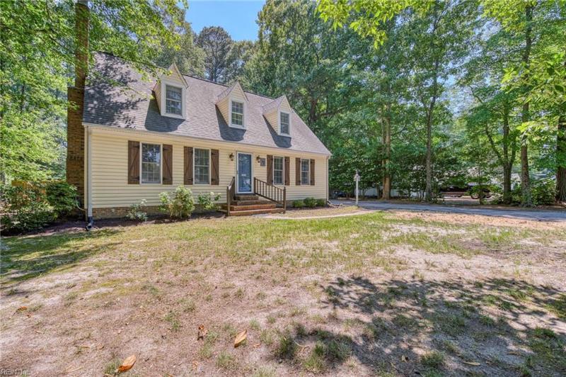 32 Little Florida Road, Poquoson, VA 23662