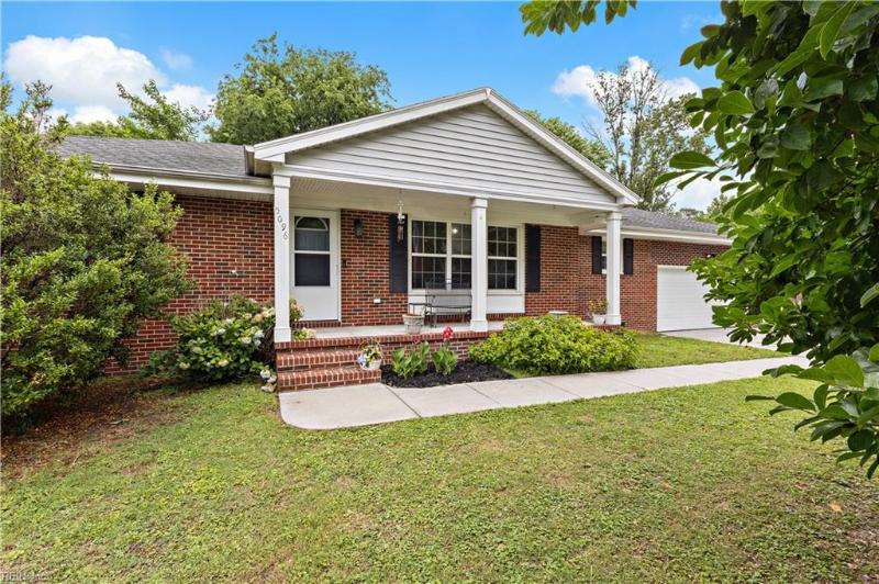 5096 Rochelle Road, Virginia Beach, VA 23464