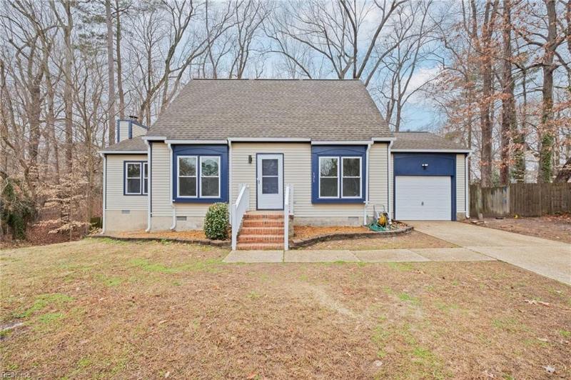 171 King Richard Place, Newport News, VA 23602