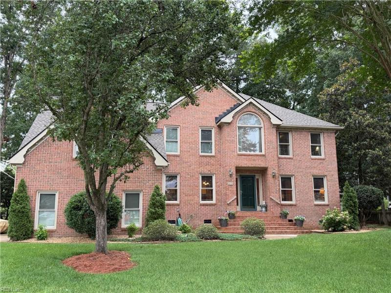 810 Hedgerow Court, Chesapeake, VA 23322