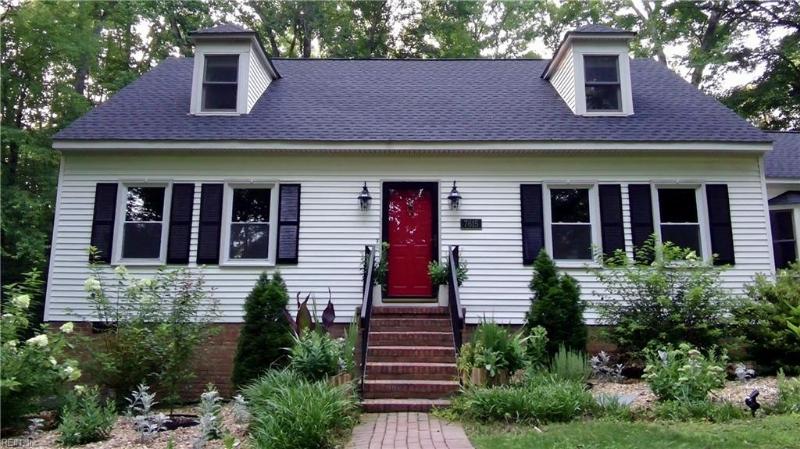  7615 Gloucester Village Drive Gloucester County, VA 23061 