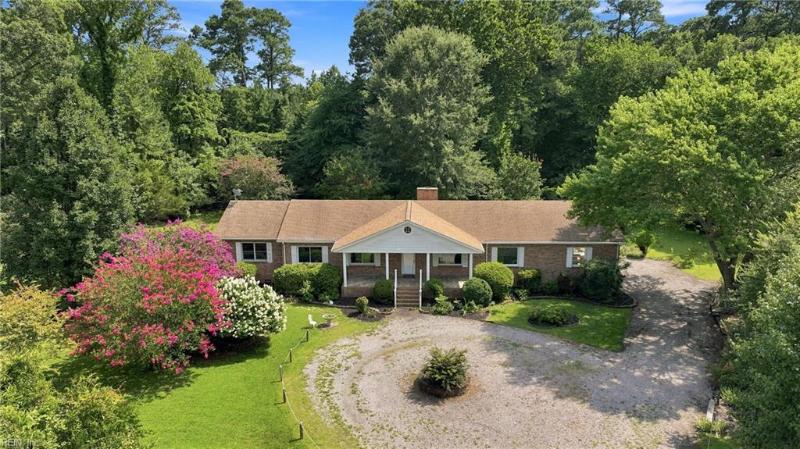  50 Willow Road Hampton, VA 23664 