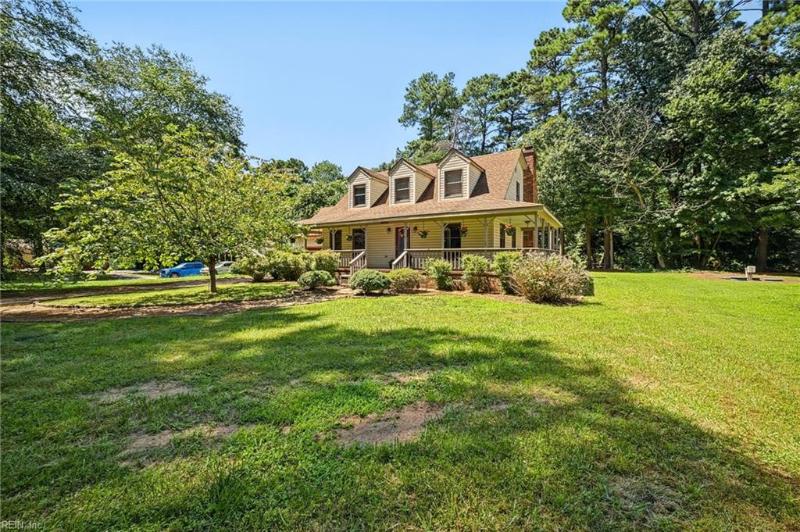  7743 Waters Edge Lane Gloucester County, VA 23062 