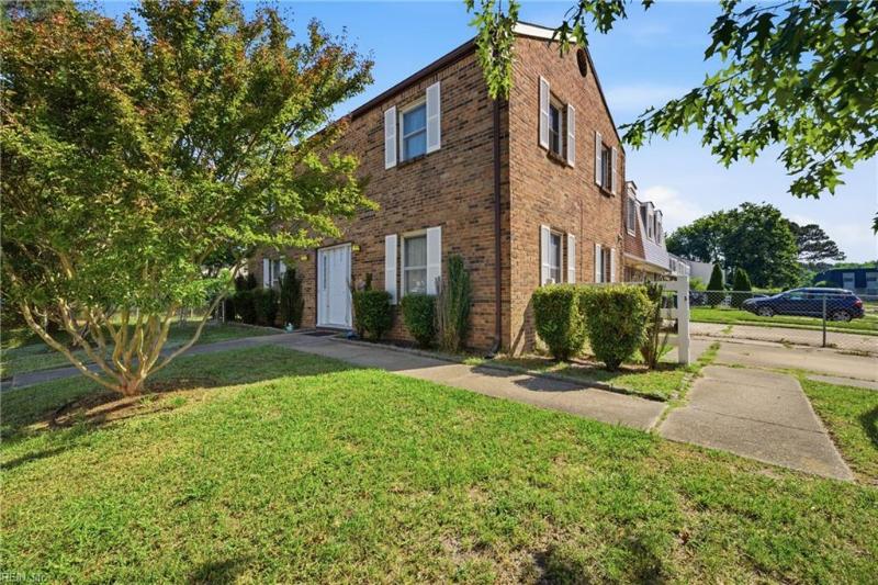 5622 Fanshaw Court, Virginia Beach, VA 23462