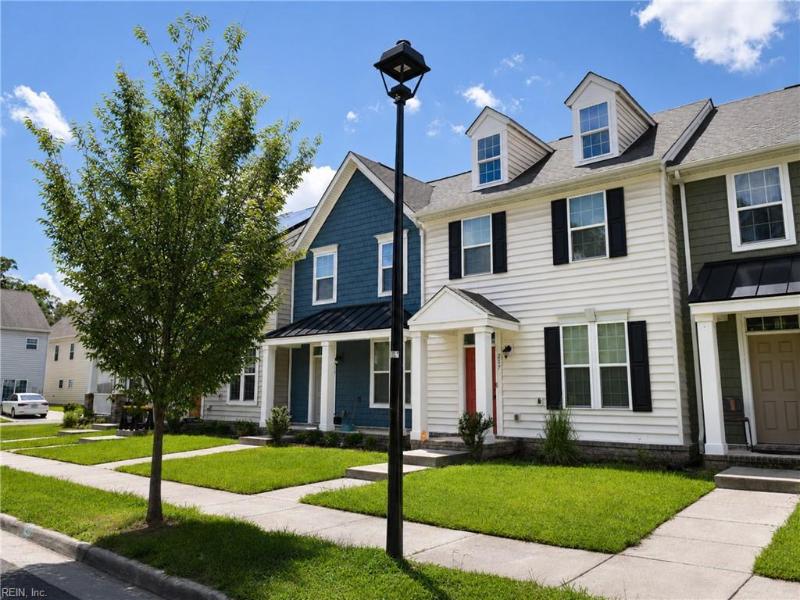 217 Brittlebrush Drive, Portsmouth, VA 23701