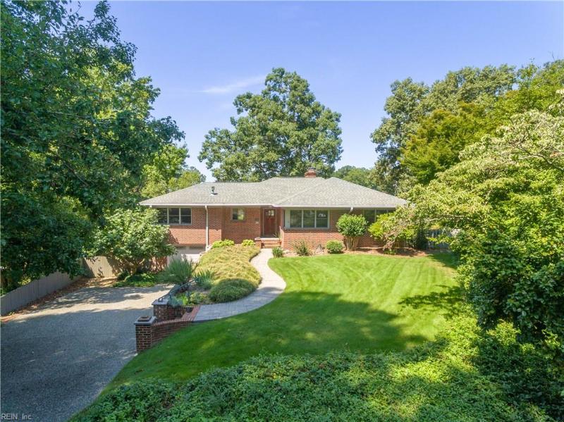  28 Laurel Wood Road Newport News, VA 23602 