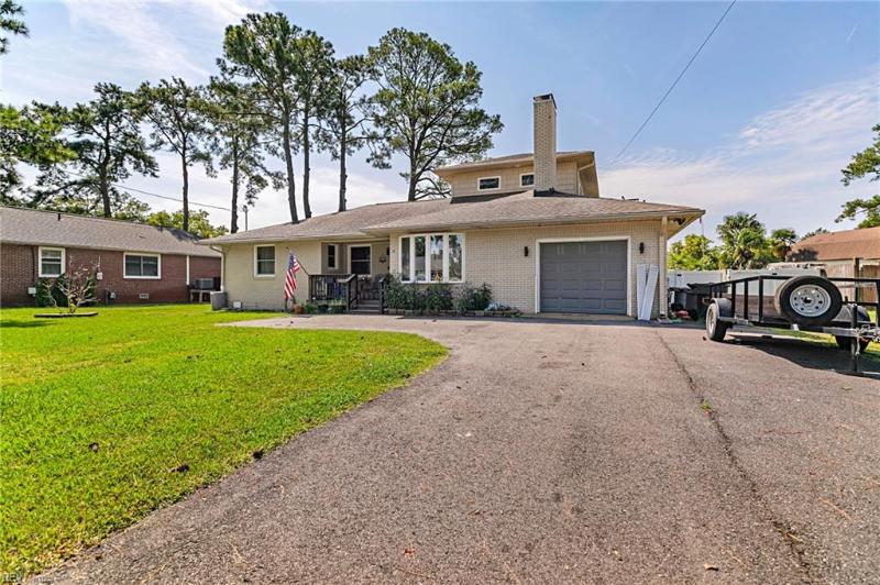  423 W Gilbert Street Hampton, VA 23669 