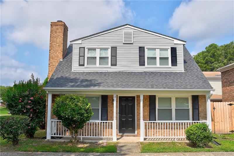 13 N Lake Loop, Hampton, VA 23666