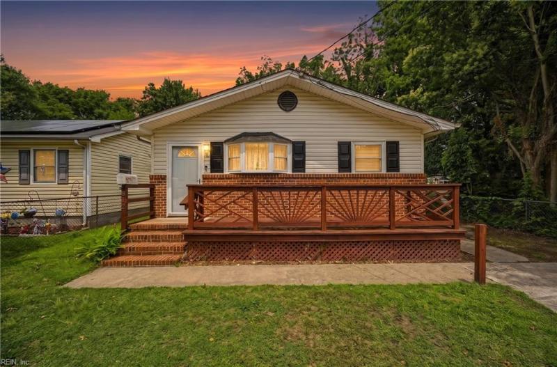 312 S Curry Street, Hampton, VA 23663