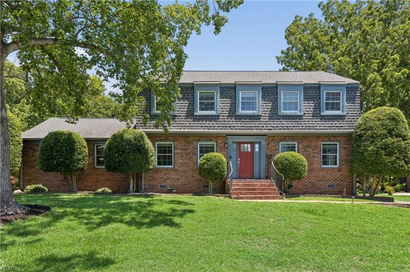  10 Digges Drive Newport News, VA 23602 