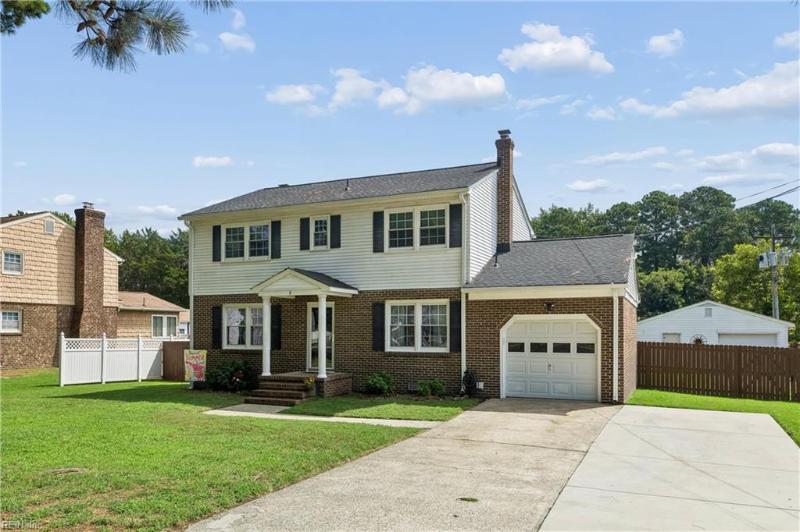 8 Hunts Neck Road, Poquoson, VA 23662