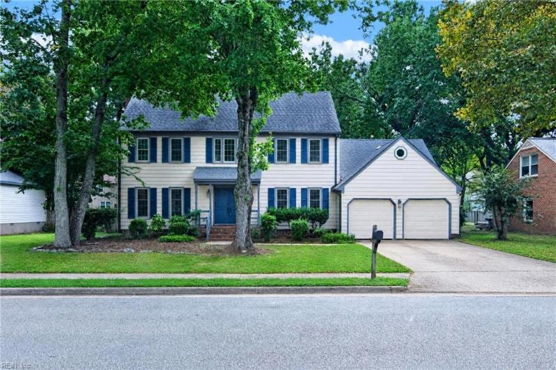  216 Admiral Court Hampton, VA 23669 