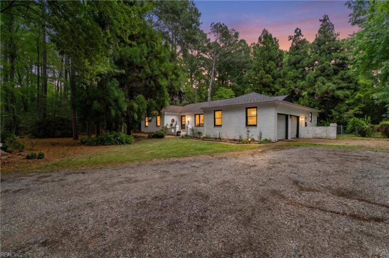  8697 Farys Mill Road Gloucester County, VA 23061 