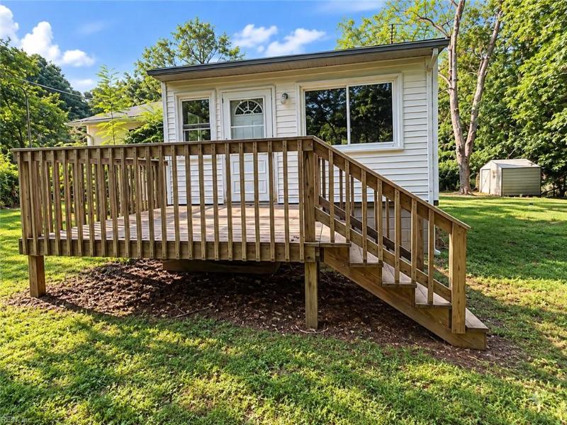 847 Gayles Road, Middlesex County, VA 23175