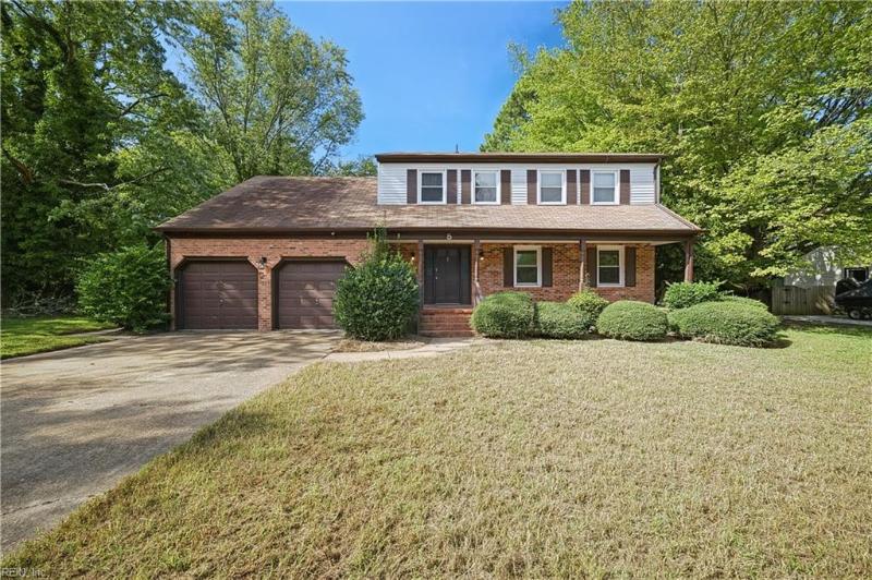  5 Bennett Farm Rd Road Poquoson, VA 23662 