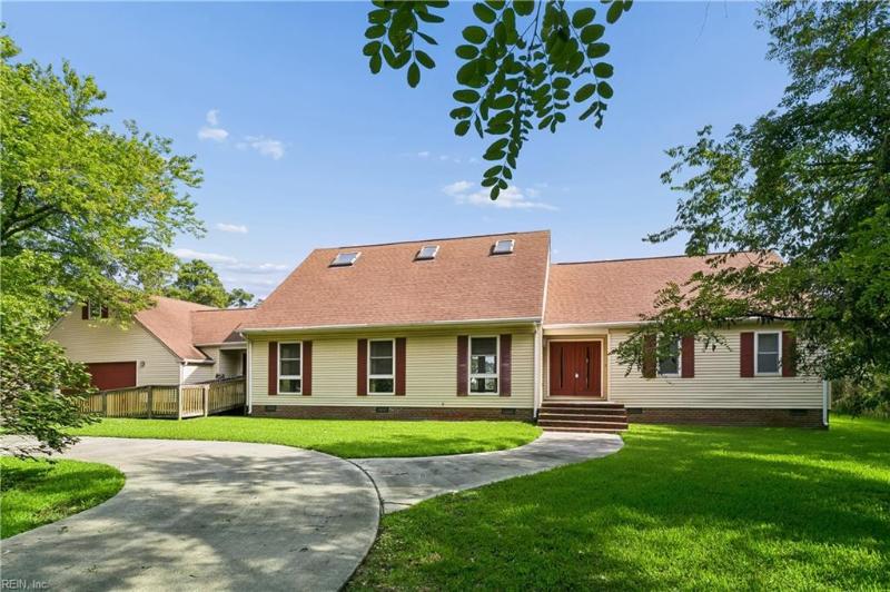  719 Poquoson Avenue Poquoson, VA 23662 
