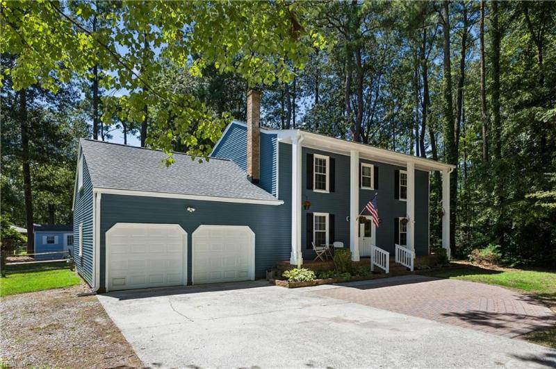 2 Sir Ralph Lane, Poquoson, VA 23662