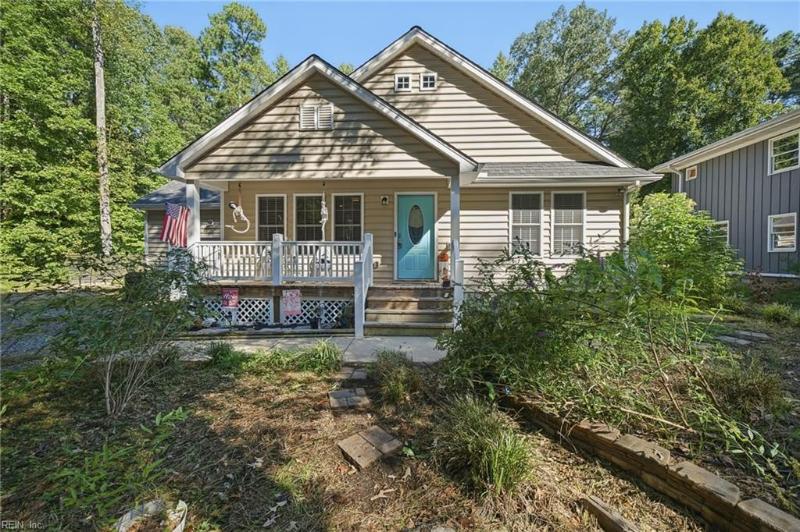 84 Woodland Drive, Middlesex County, VA 23071