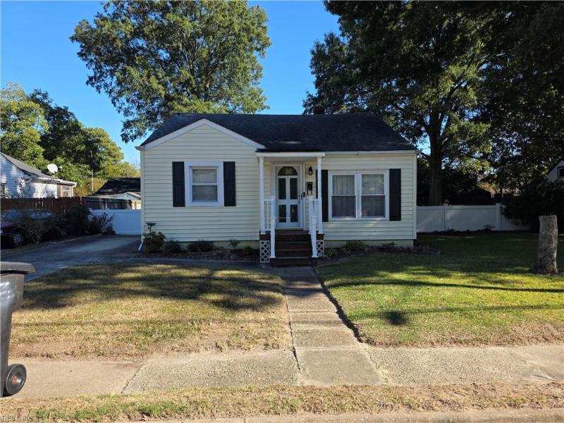 13 Chowan Drive, Portsmouth, VA 23701