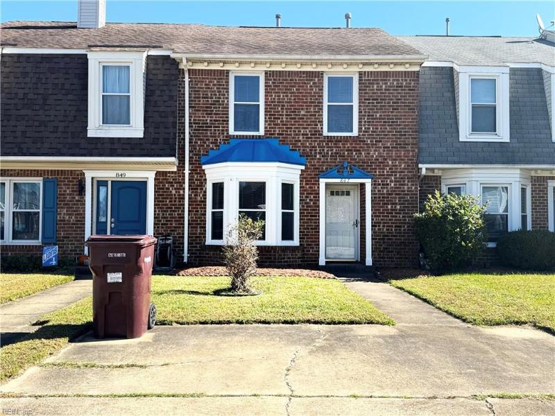 847 SOMMERVILLE Crescent, Chesapeake, VA 23320