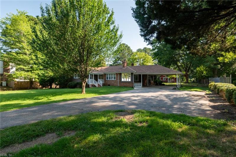 240 Hunts Neck Road, Poquoson, VA 23662 | Slideshow Image #2