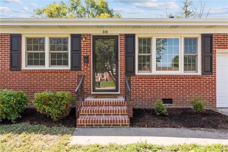 216 Valirey Drive, Hampton, VA 23669 | Slideshow Image #2