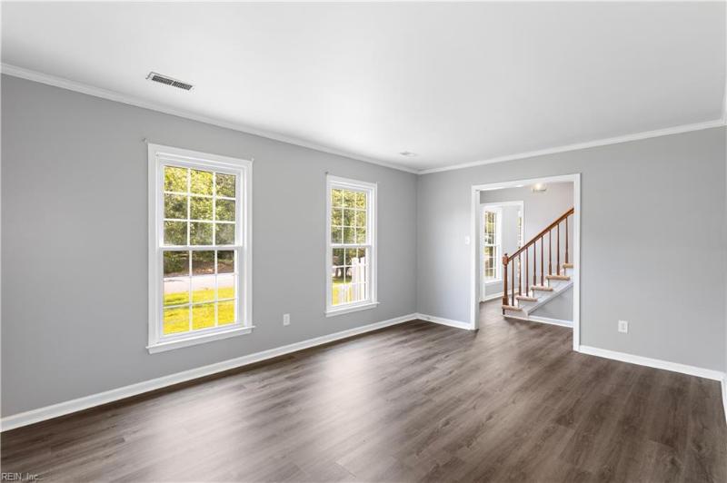 304 Odd Rd, Poquoson, VA 23662 | Slideshow Image #13