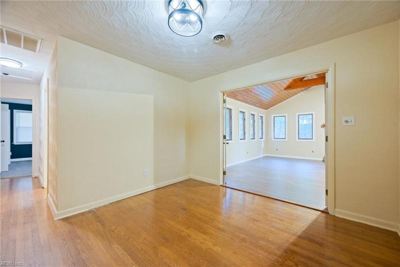 240 Hunts Neck Road, Poquoson, VA 23662 | Slideshow Image #13