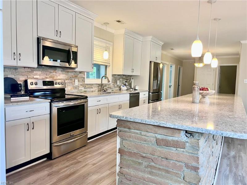 1733 Beach Road, Hampton, VA 23664 | Slideshow Image #13