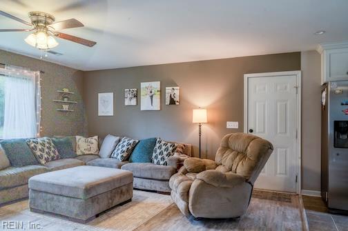 2401 Ironwood Lane, Gloucester County, VA 23072 | Slideshow Image #3
