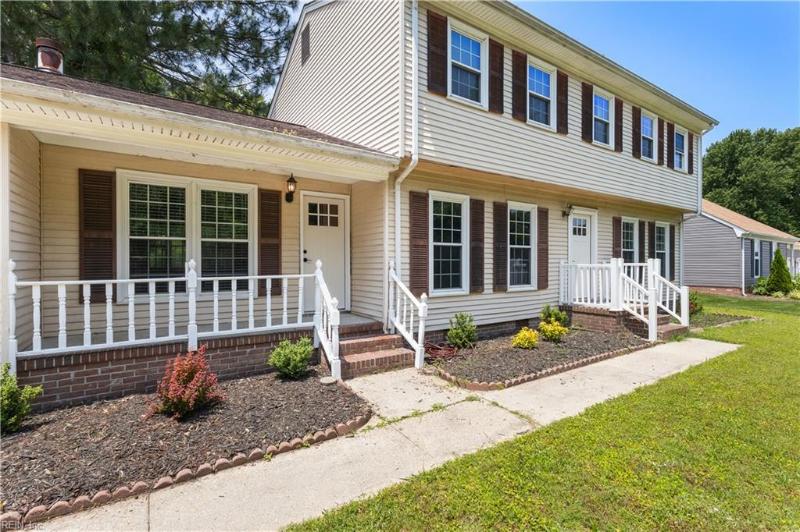 304 Odd Rd, Poquoson, VA 23662 | Slideshow Image #4