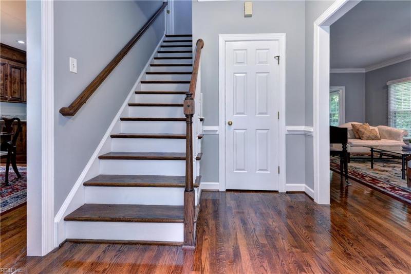 114 Greenway Circle, James City County, VA 23188 | Slideshow Image #4