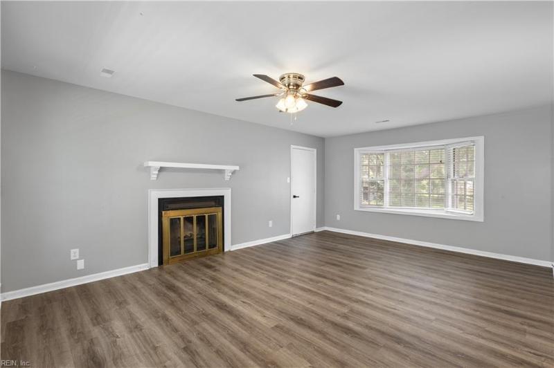 304 Odd Rd, Poquoson, VA 23662 | Slideshow Image #5