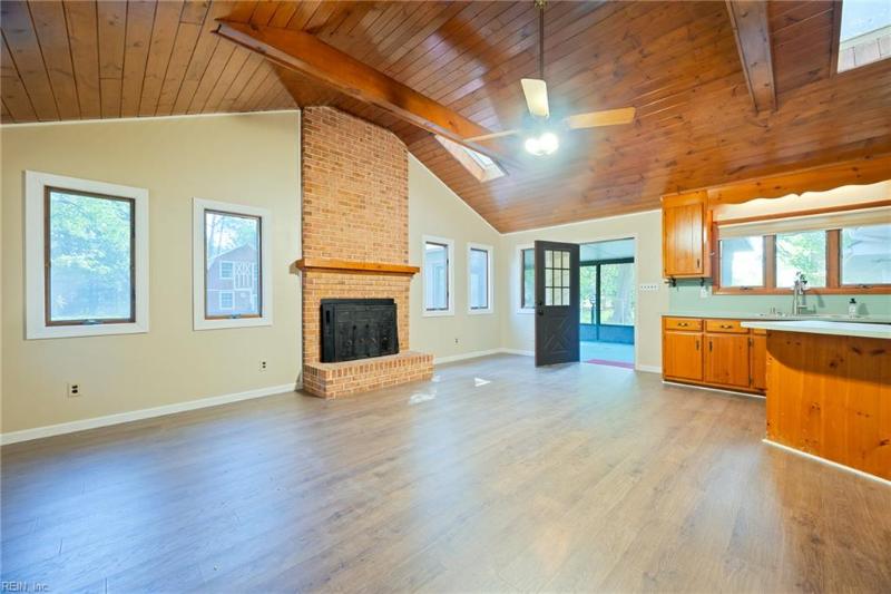 240 Hunts Neck Road, Poquoson, VA 23662 | Slideshow Image #15