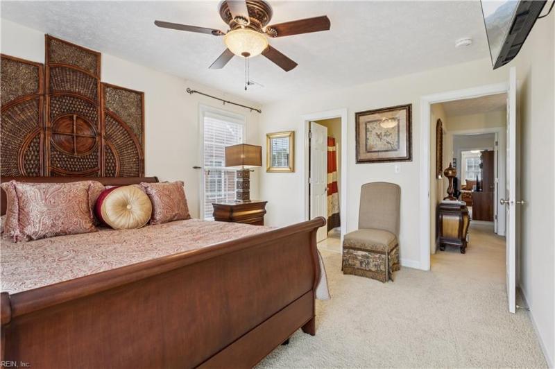 369 Emily Dickinson S, Newport News, VA 23606 | Slideshow Image #15