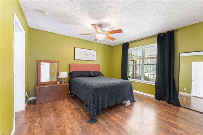 10312 Farys Mill Road, Gloucester County, VA 23061 | Slideshow Image #16