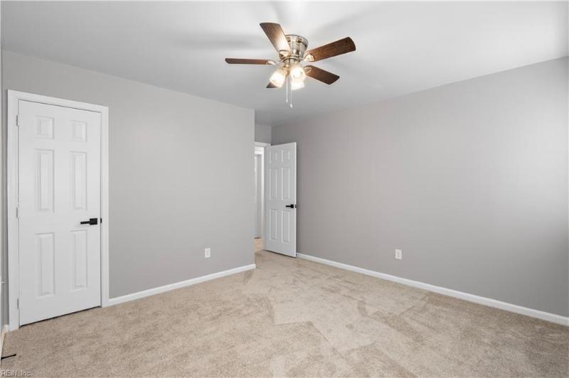 304 Odd Rd, Poquoson, VA 23662 | Slideshow Image #18