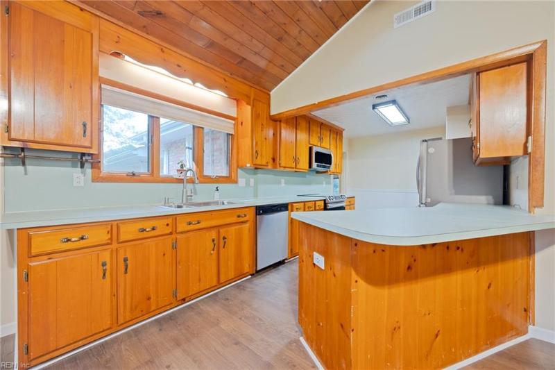 240 Hunts Neck Road, Poquoson, VA 23662 | Slideshow Image #18