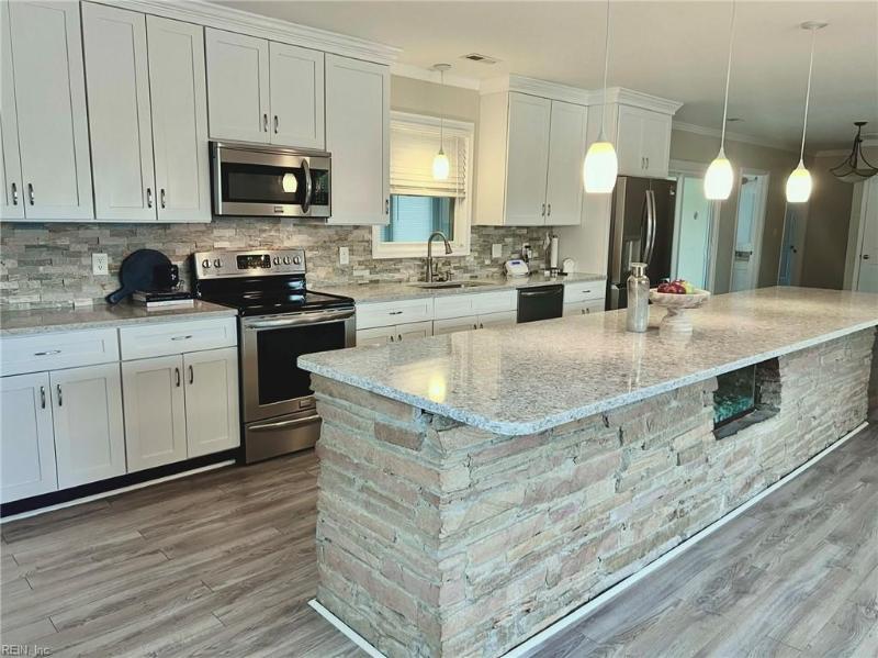 1733 Beach Road, Hampton, VA 23664 | Slideshow Image #18