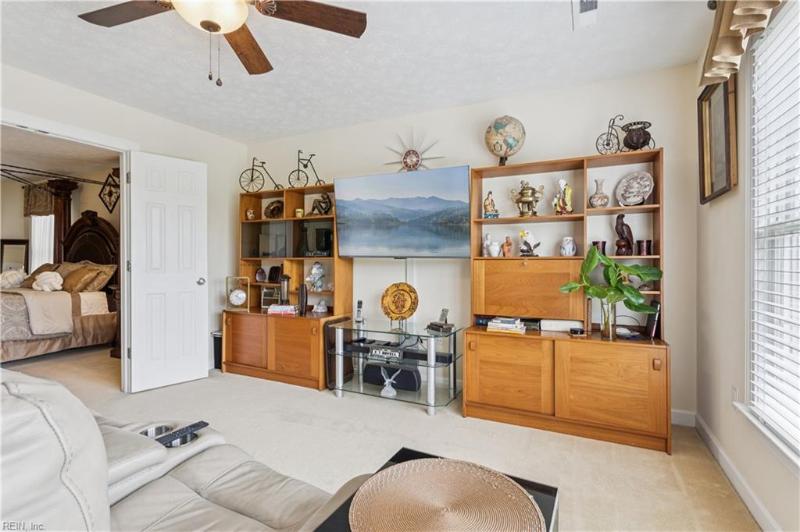 369 Emily Dickinson S, Newport News, VA 23606 | Slideshow Image #18