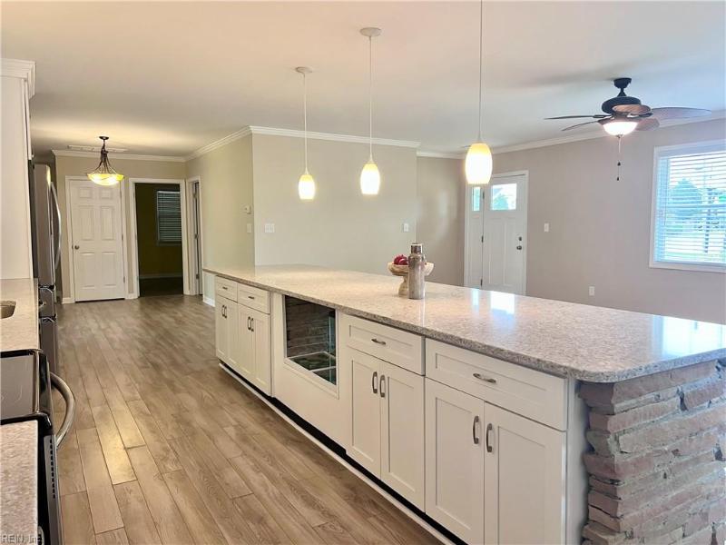 1733 Beach Road, Hampton, VA 23664 | Slideshow Image #19