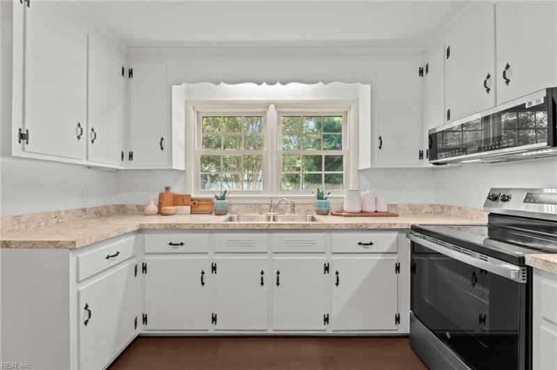 216 Valirey Drive, Hampton, VA 23669 | Slideshow Image #9