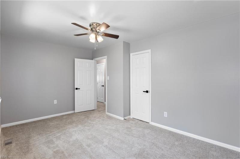 304 Odd Rd, Poquoson, VA 23662 | Slideshow Image #20