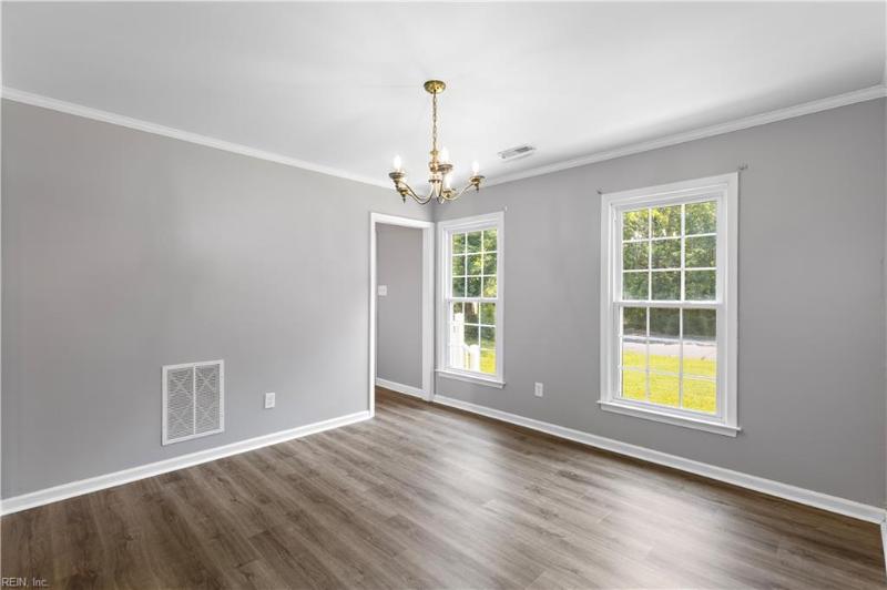 304 Odd Rd, Poquoson, VA 23662 | Slideshow Image #10