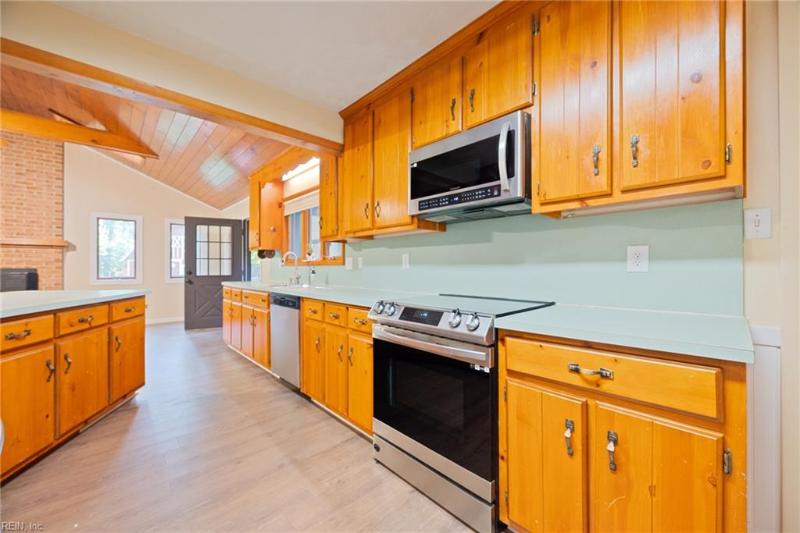 240 Hunts Neck Road, Poquoson, VA 23662 | Slideshow Image #20