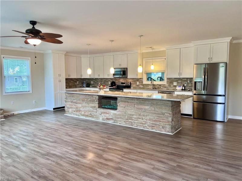 1733 Beach Road, Hampton, VA 23664 | Slideshow Image #20