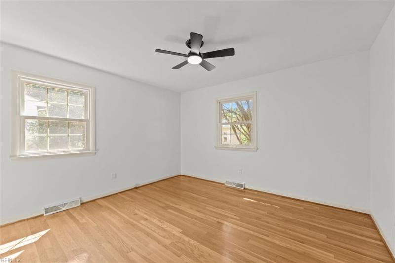 216 Valirey Drive, Hampton, VA 23669 | Slideshow Image #20